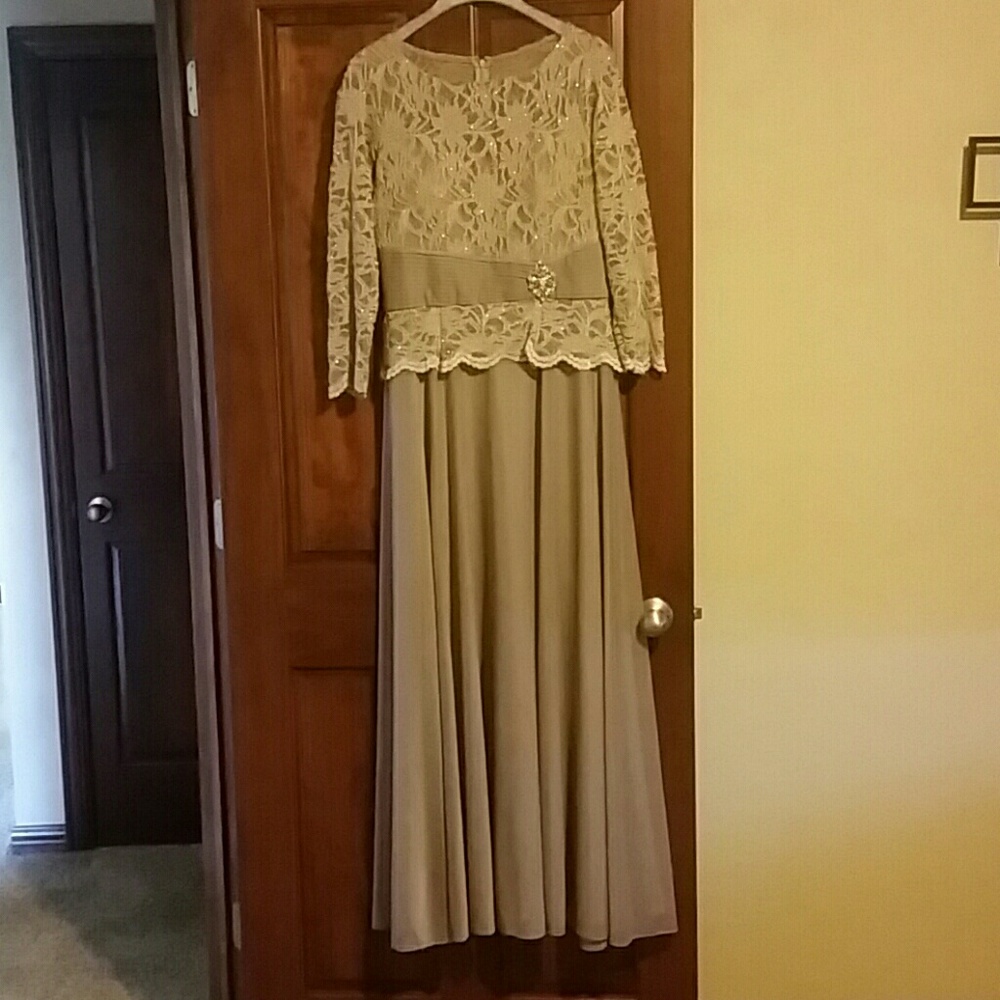 Mother of the bride/groom dress